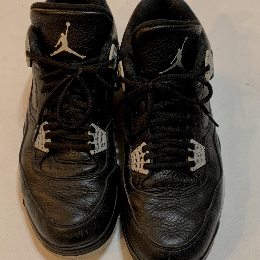 Air Jordan 4 Retro LS “Oreo”
